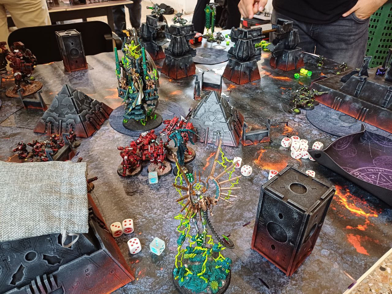 tavolo tornero warhammer 40000 necron tau