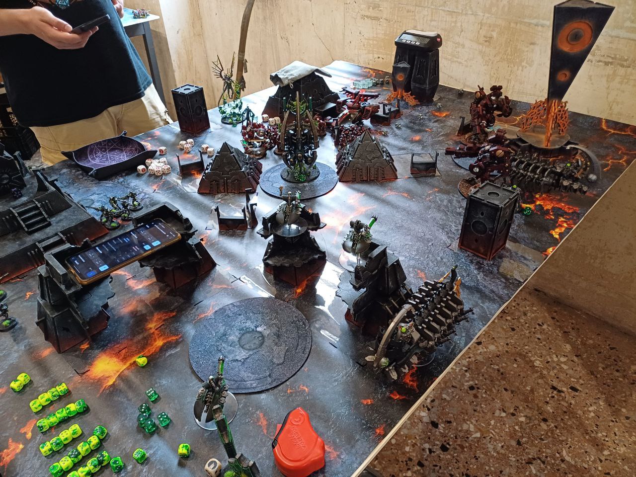 tavolo tornero warhammer 40000 necron tau